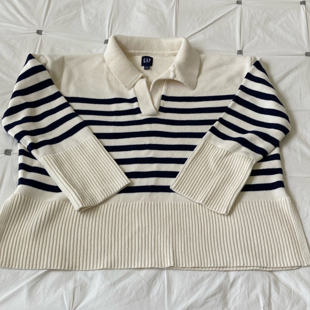 GAP Cream and NAVY  Striped Pullover